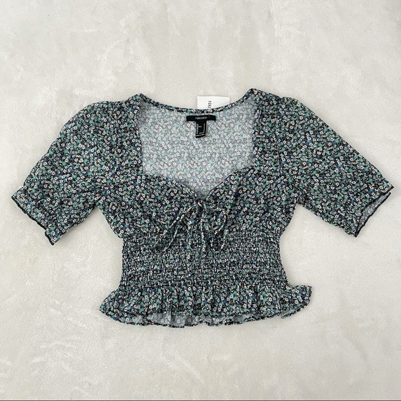 Forever 21 Tops - Forever 21 Blue Floral Smocked Cropped Top